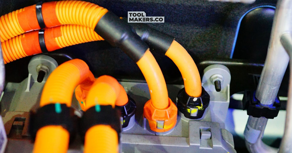 Shin-Etsu Chemical พัฒนายางซิลิโคนสำหรับหุ้มฉนวนสายไฟในรถ EV ทั้งยืดหยุ่นและน้ำหนักเบา
